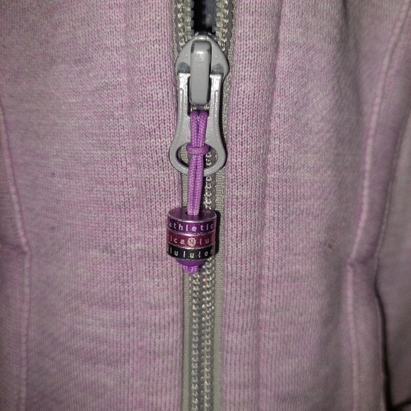 Purple Lululemon zipup. Size small. - Picture 4 of 6